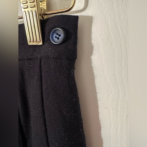 L.L.BEAN Wool 10 PETITE Navy Blue Pleated A-Line Midi Skirt Classic Quiet Luxury - Picture 2 of 10